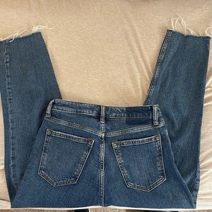 Curve love Dark wash Abercrombie & Fitch Mom Jeans size 26S- Size 2